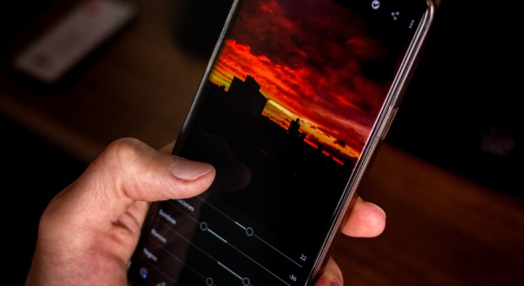 Make Your Pictures Alive: 10 Photo Editing Apps You Shouldn’t Miss in 2021!
